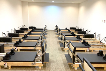 フロアガイド・施設紹介|フットマッサージ|神戸最大のプールと週最大100本のプログラム|エス・パティオ