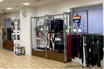 フロアガイド・施設紹介|プロショップコーナー|神戸最大のプールと週最大100本のプログラム|エス・パティオ