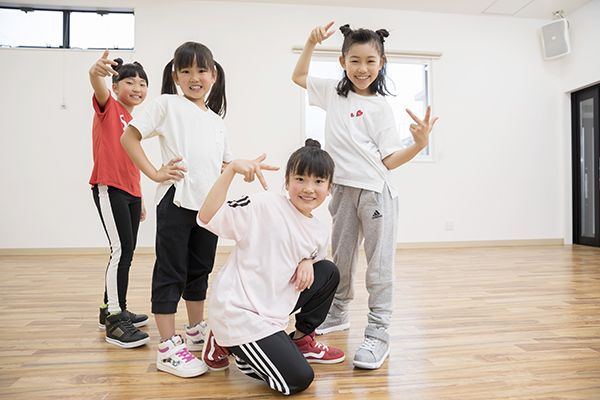 ジュニア|キッズファンク教室|神戸最大のプールと週最大100本のプログラム|エス・パティオ